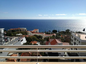  Lido Funchal Apartment balcony sea view  Фуншал